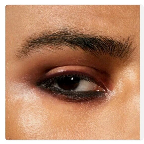 HAUS LABORATORIES - Burn Gel Eyeliner pencil by Lady Gaga: EYE-DENTIFY GEL - Picture 3 of 6